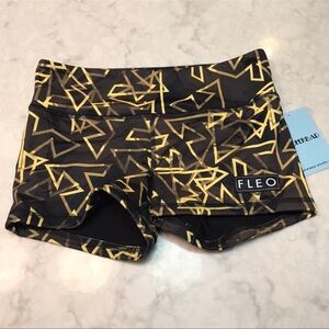 Fleo 3.25 Gold Triangles medium shorts, NWT